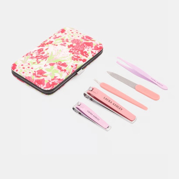 Laura Ashley6 Pieces Soft Touch Nail Set, Pink Comb - Picture 8 of 9